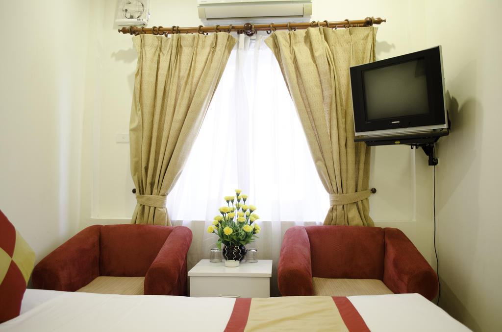 Hanoi Blue Moon Hotel Экстерьер фото