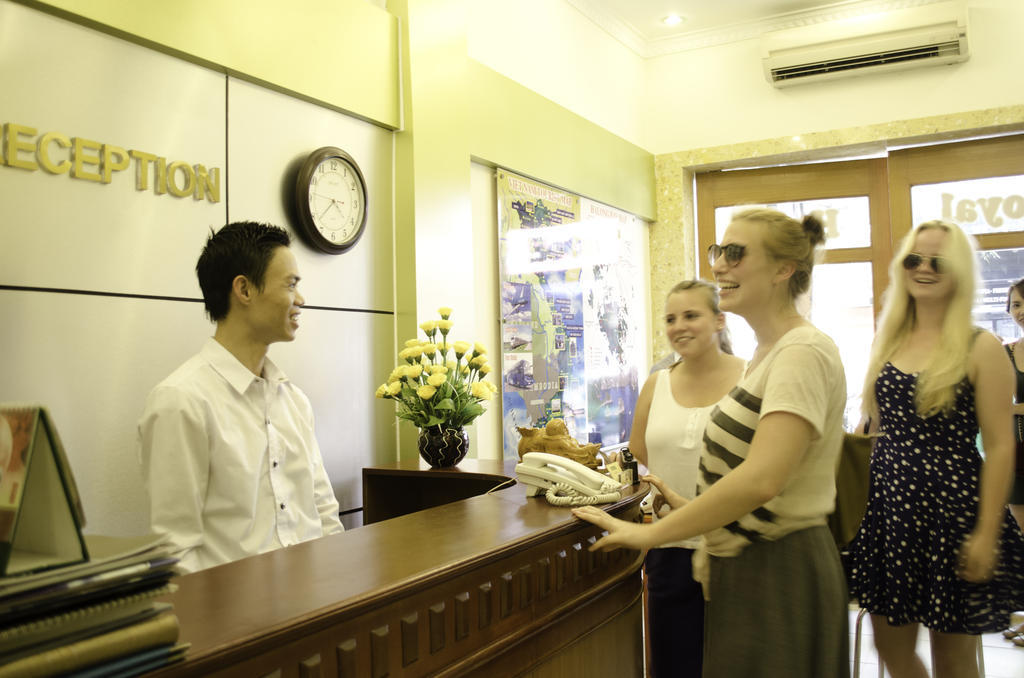 Hanoi Blue Moon Hotel Экстерьер фото